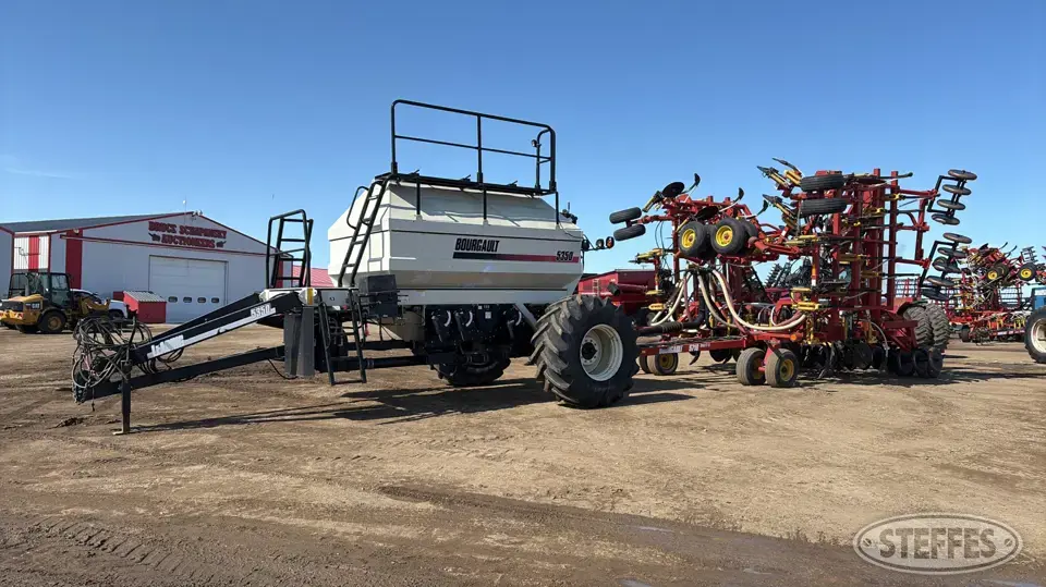 2004 Bourgault 5710 Air Drills & Air Seeder