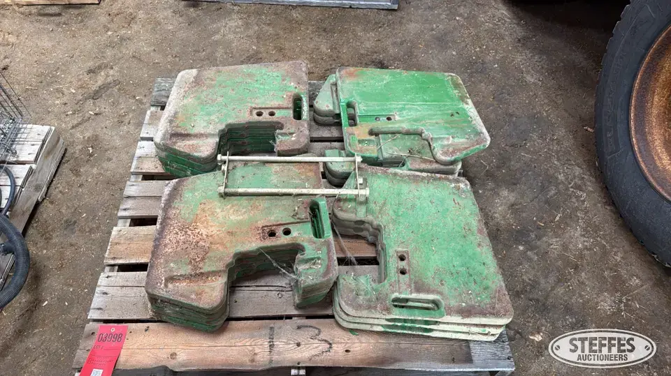 (14) John Deere suitcase weights Tractor Part