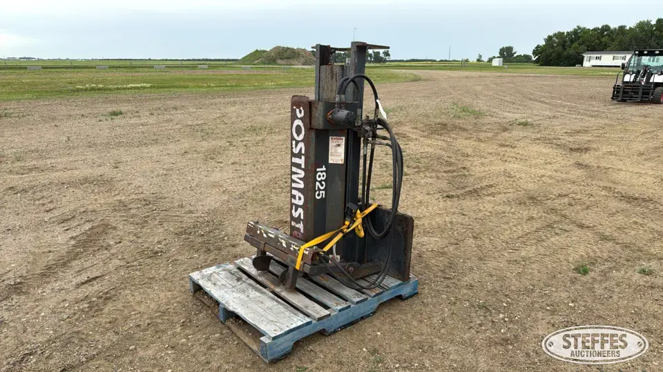 1998 Post Master 1825 Skid Steer Augers-Post Driver
