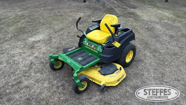 John Deere Z445