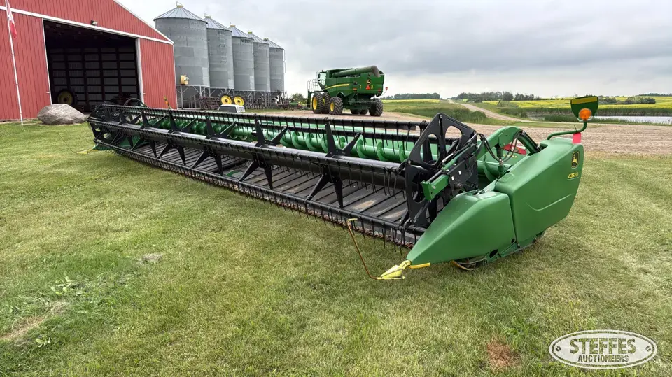 2015 John Deere 635FD HydraFlex Flex Head