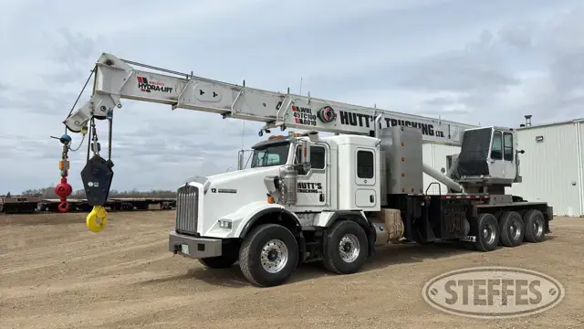 2013 Weldco-Beales Mfg. WHL45TC100 on 2013 Kenworth T800