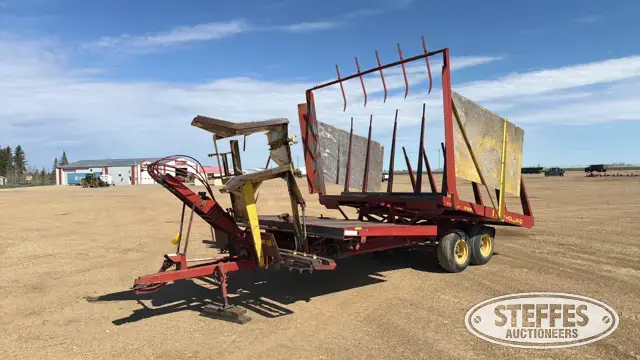 New Holland 1033 Stackliner
