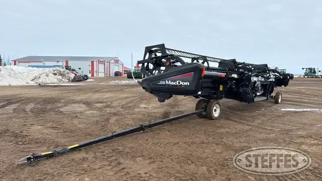 2011 MacDon FD70