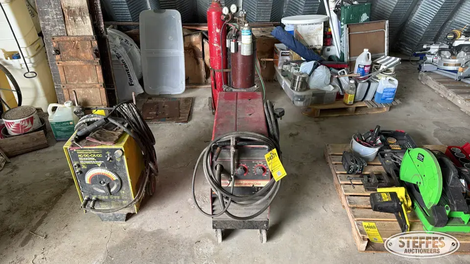 Lincoln Electric Wire-Matic 255 Welding