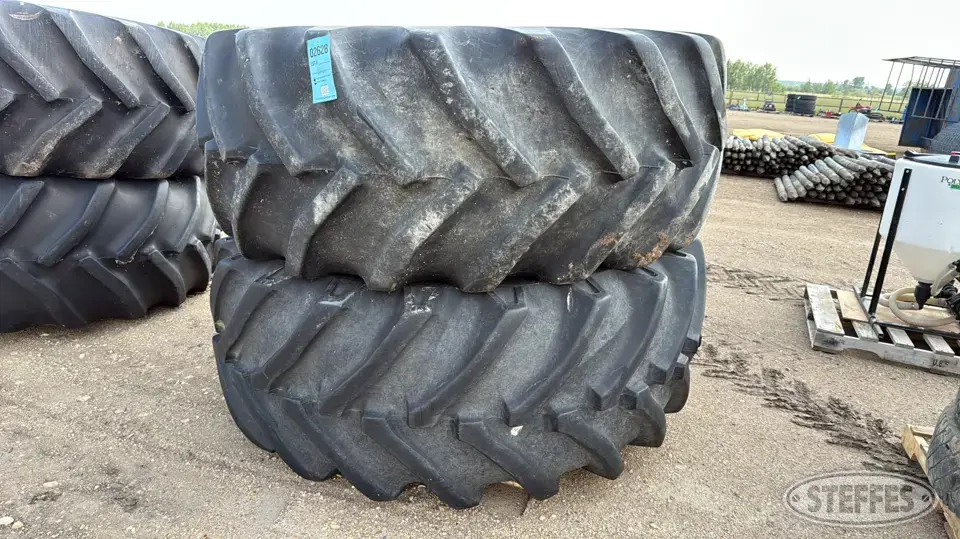 (2) Goodyear DT820 800/70R38 tires Tractor-Implement Tire
