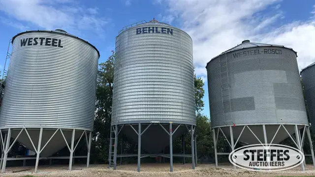 Behlen hopper bin