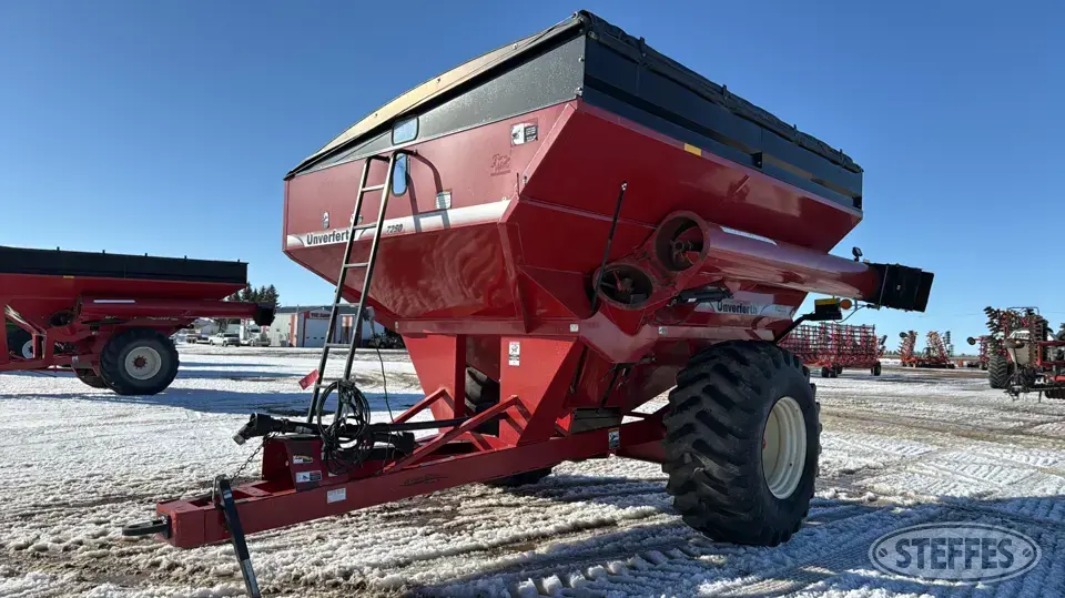 2012 Unverferth 7250 Grain Cart