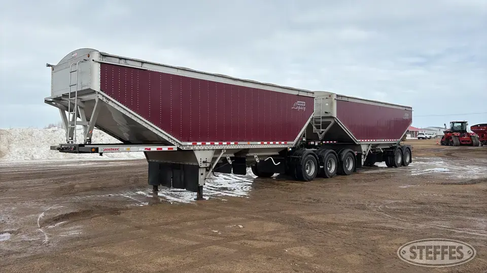 2019 Doepker Legacy Super B Hopper Bottom Trailer