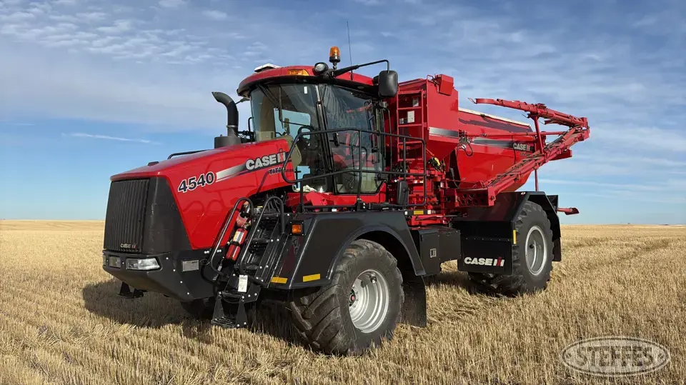 2015 Case IH Titan 4540 Self-Propelled Dry Applicators-Spreaders-Floater