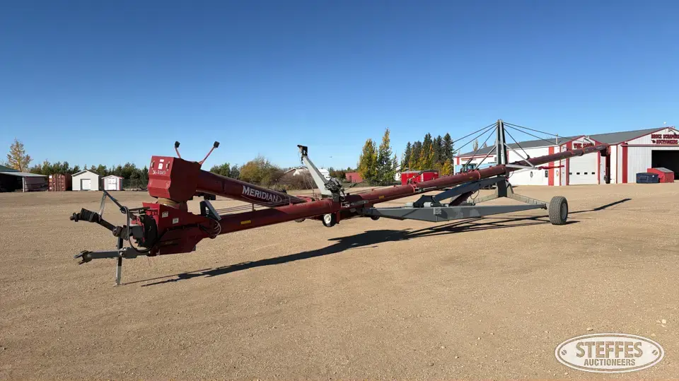 2016 Meridian 14-95 Swing Hopper Auger