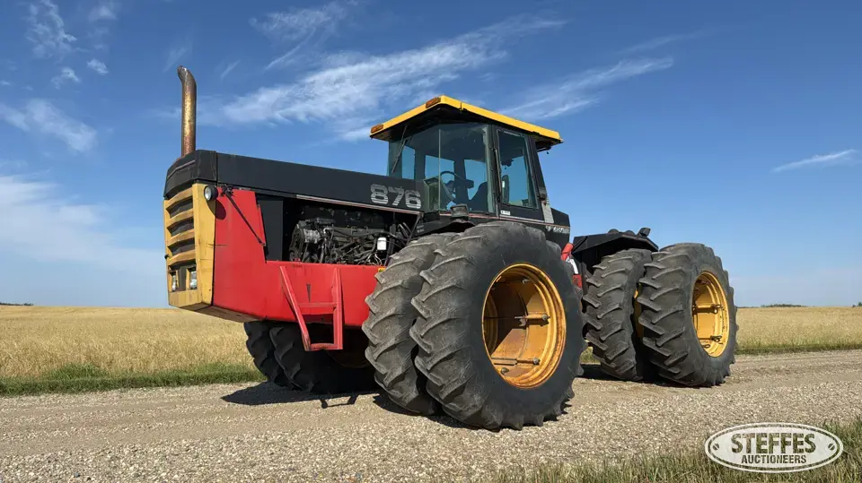 1985 Versatile 876 4WD Tractor