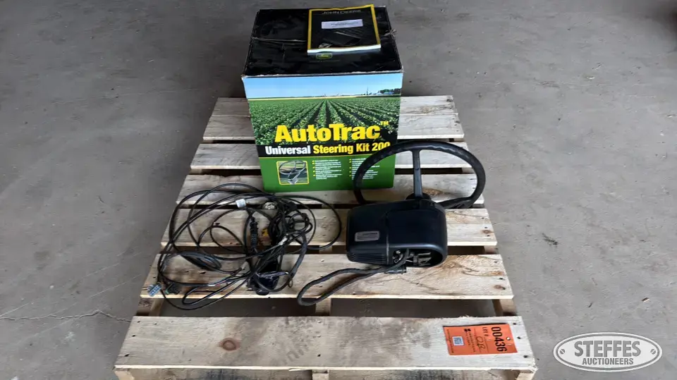 John Deere AutoTrac Universal 200 GP