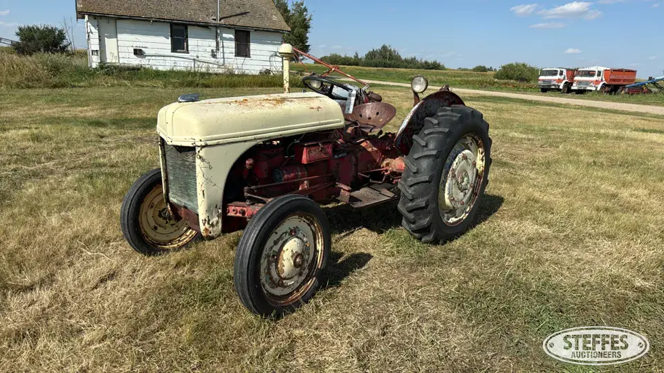 1940 Ford 9N Collectible Tractor