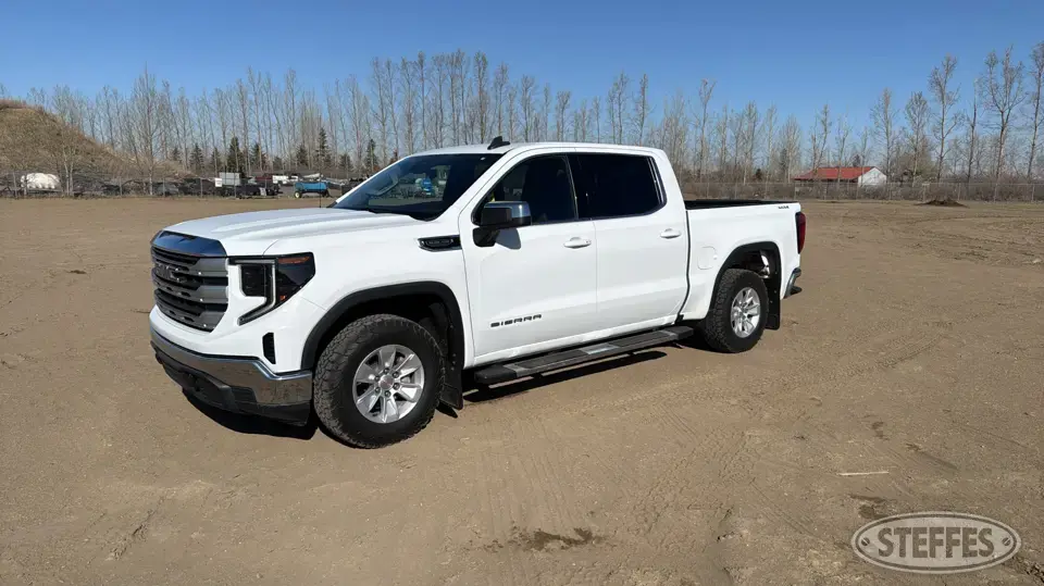 2022 GMC Sierra 1500 SLE Half Ton Pickup