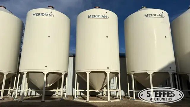 Meridian 1620EWPVS hopper bin