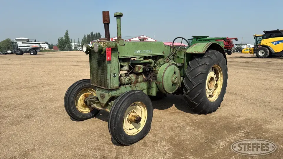 1947 John Deere AR Collectible Tractor