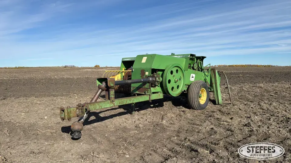 1978 John Deere 336 Square Baler
