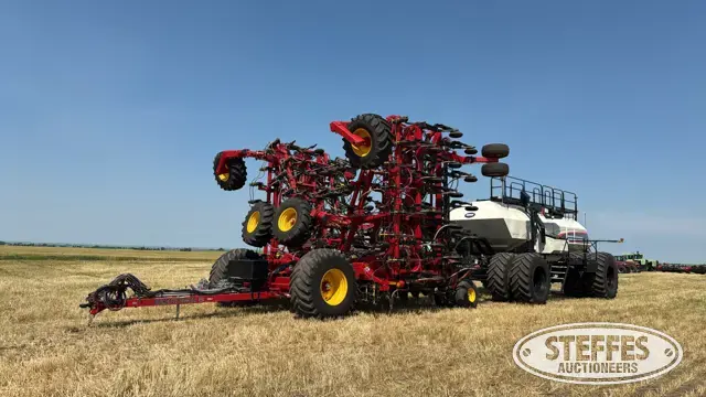 2023 Bourgault 3335-76PHD