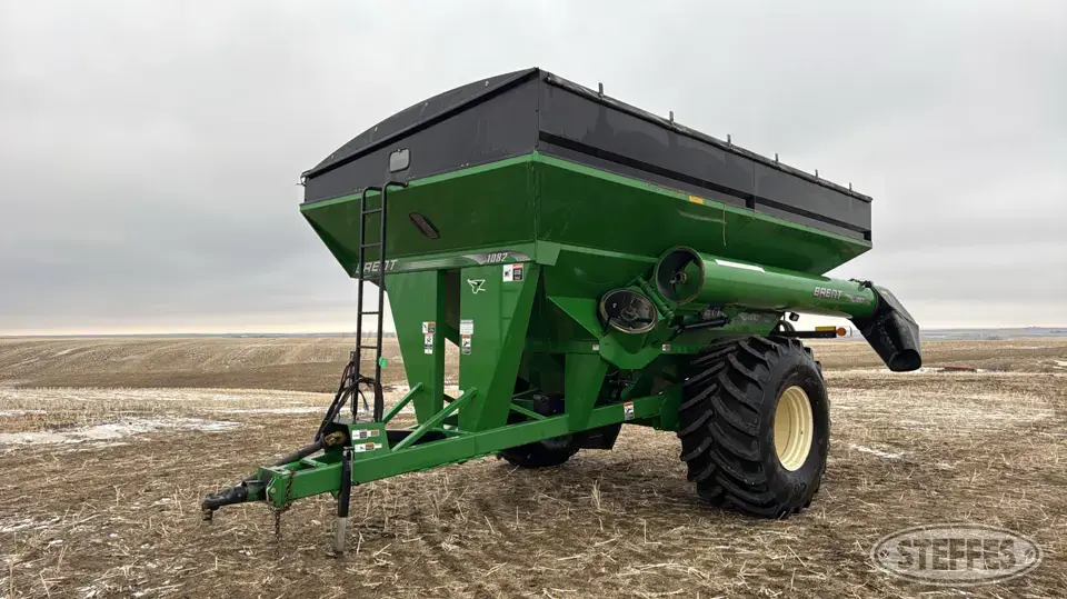 2013 Brent 1082 Grain Cart