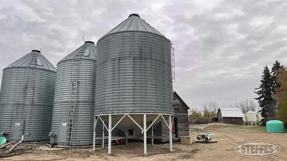 Behlen 2911 Hopper Bin