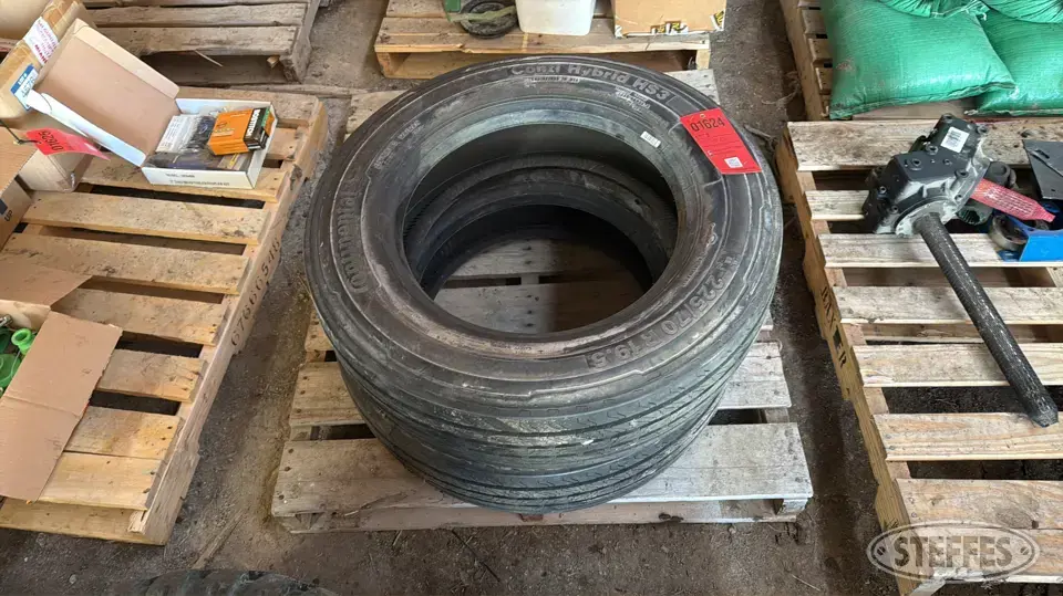 (2) Continental 225/70R19.5 tires Truck Tire