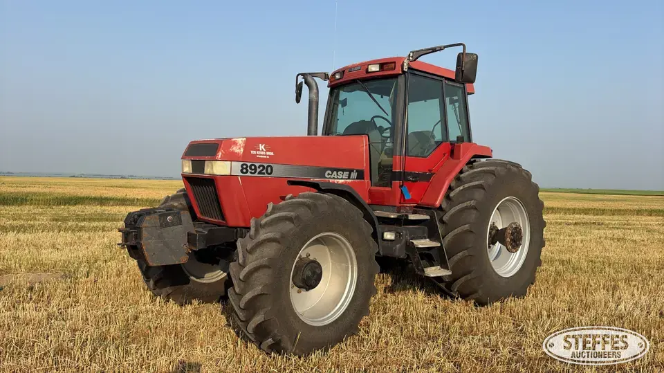 1997 Case IH 8920 MFWD Tractor