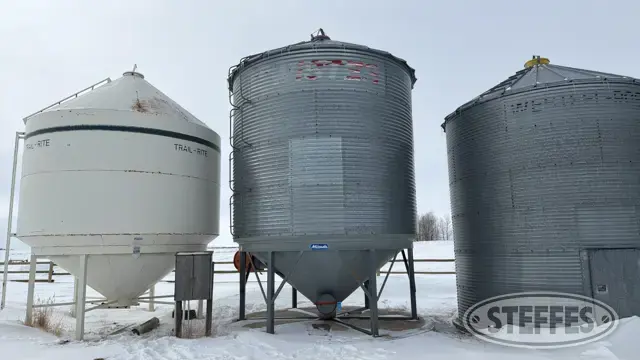 Twister hopper bin