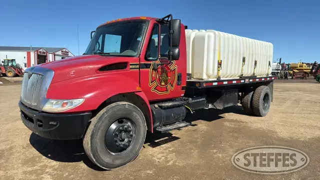 2002 International 4300