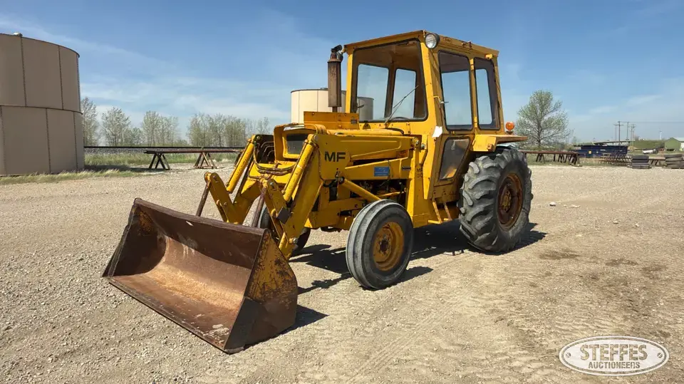1975 Massey Ferguson MF31 2WD Tractor