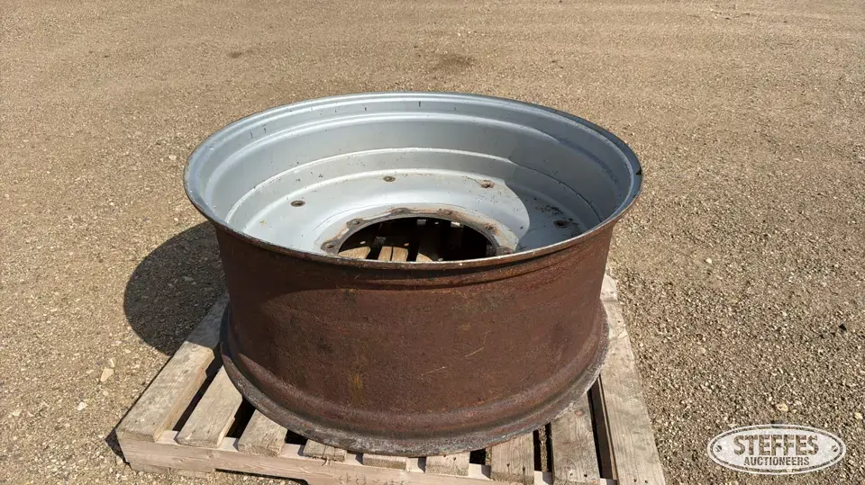 10-bolt wheel Tractor-Implement Tire