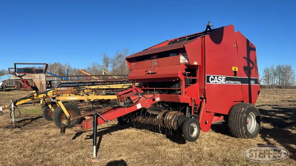 1988 Case IH 3650 Round Baler