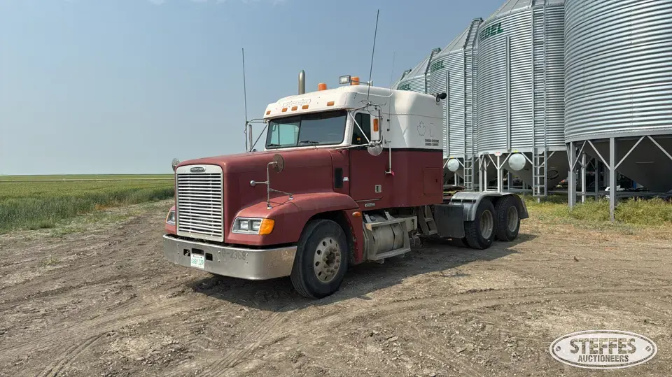 1998 Freightliner FLD120 Conventional Truck with Sleeper
