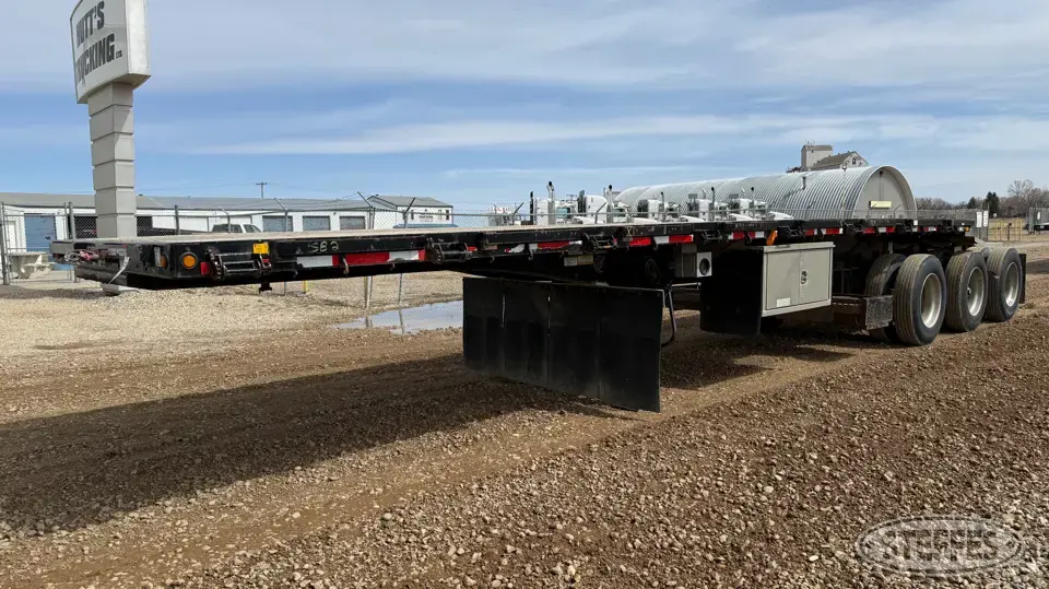 2013 Lode King Super-B Semi Flatbed Trailer