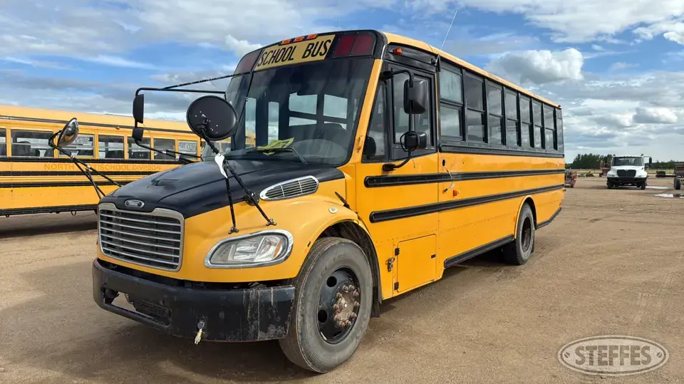 2011 Freightliner Bus