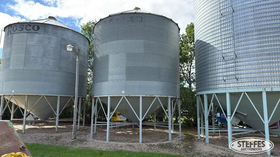 Westeel-Rosco hopper bin