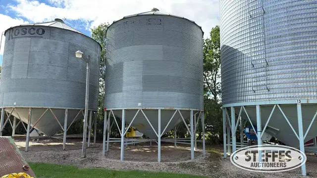 Westeel-Rosco hopper bin