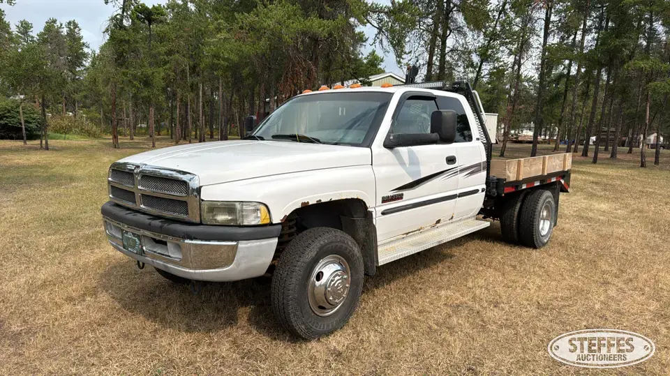 2002 Dodge Ram 3500 1 Ton Pickup