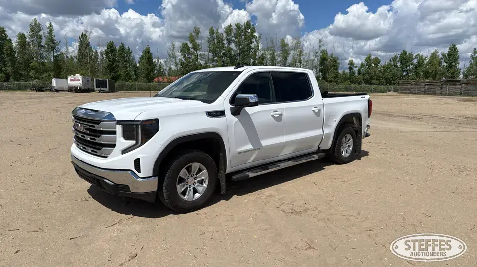 2022 GMC Sierra 1500 SLE Half Ton Pickup