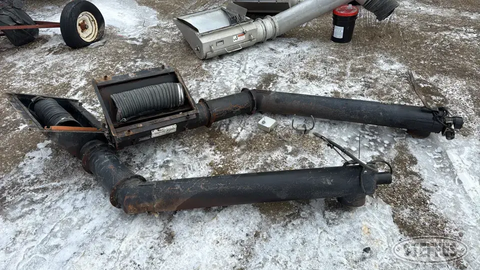 Michel's Industries Hopper Auger Transfer-Jump Augers and Conveyor