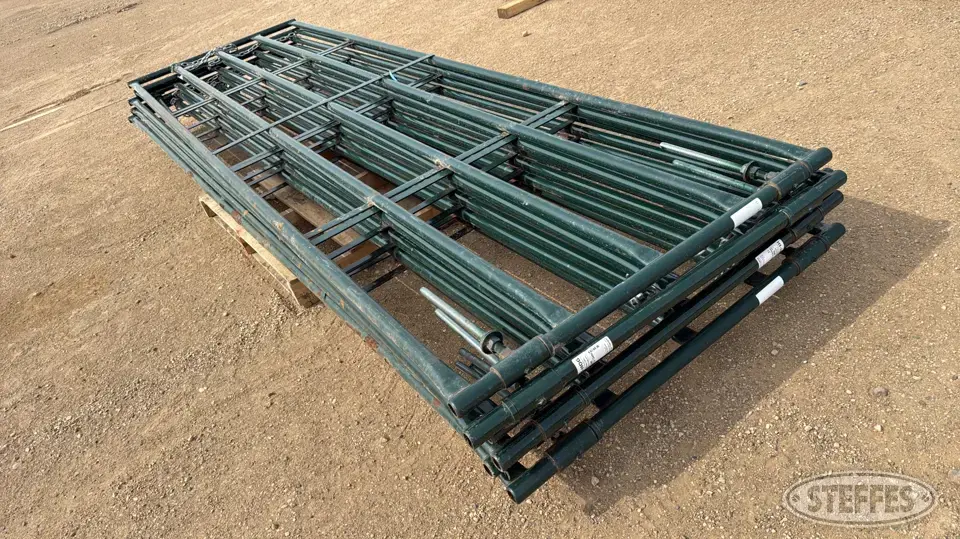 Hi-Hog 540 Livestock Handling