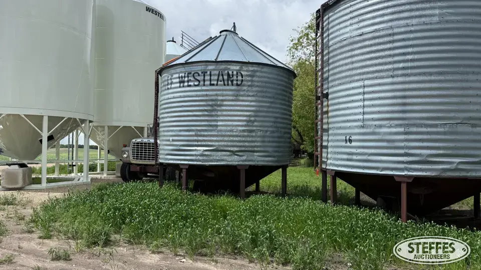 Chief Westland hopper bin