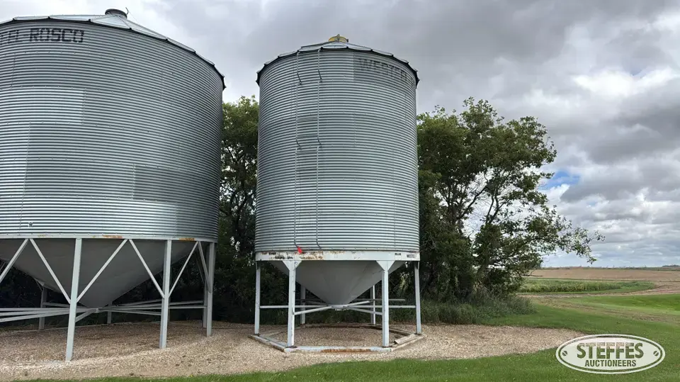 Westeel-Rosco hopper bin