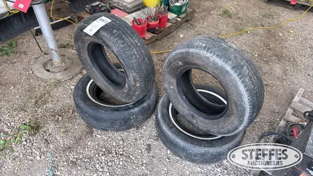 (4) Firestone Trax 12 P225/75R14 tires