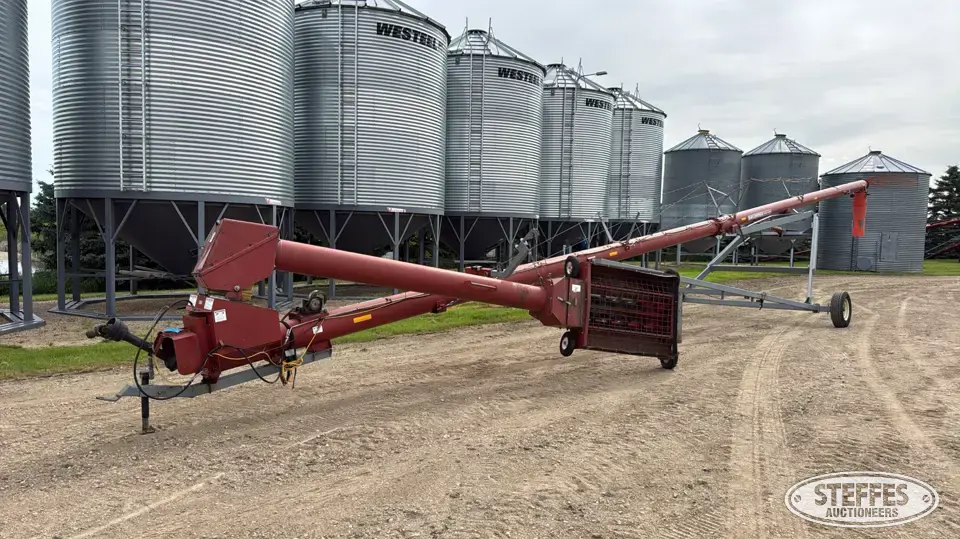 Sakundiak SLMD 12-2200 Swing Hopper Auger
