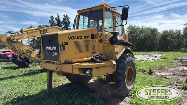 Volvo BM A25 cab