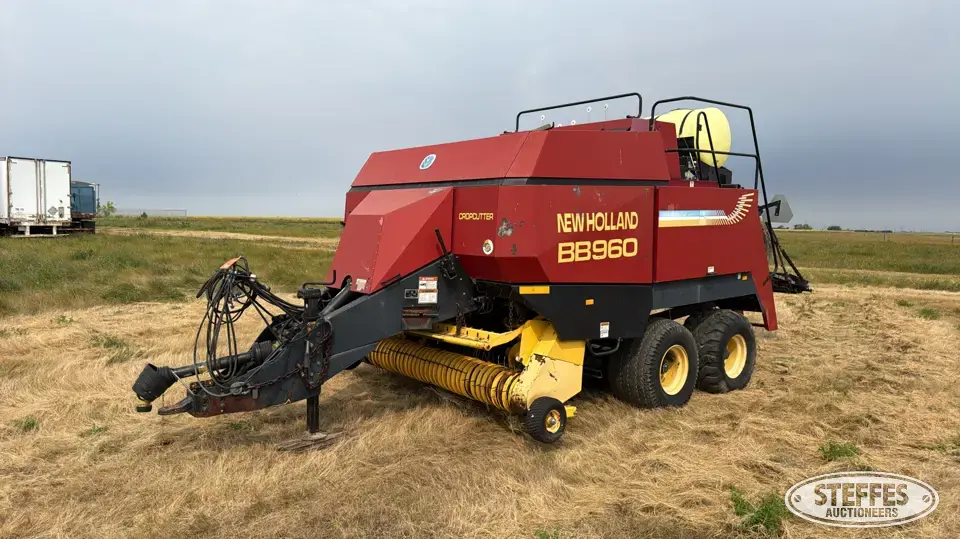 New Holland BB960 Square Baler