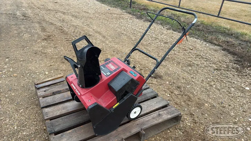 Toro CCR2400 GTS Snowblowers-Other