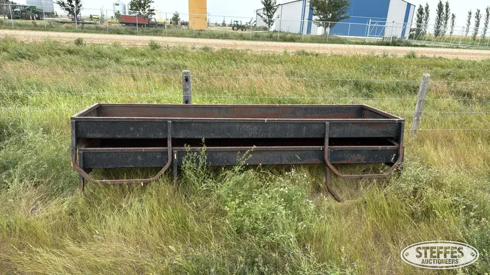 (2) Lewis feed bunks Feeders and Bunk