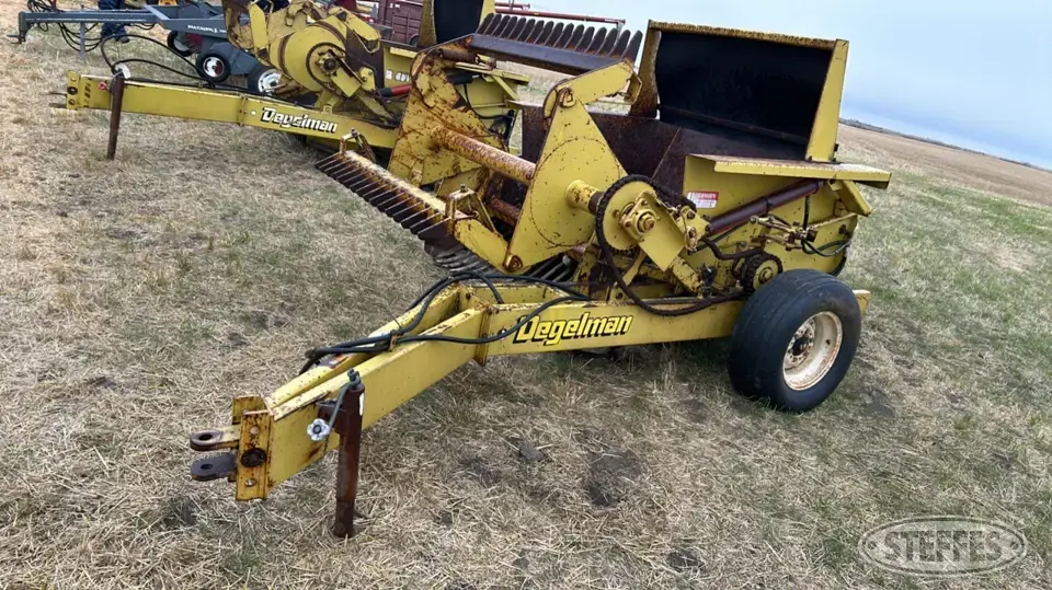 1983 Degelman R570S Rock Picker